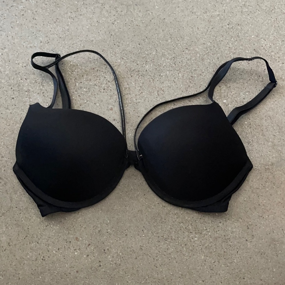 Black 32D Victoria Secret Bra